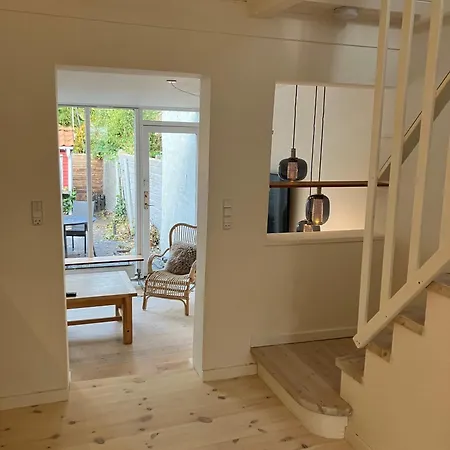 Nyrenoveret Charmerende Hébergement de vacances *